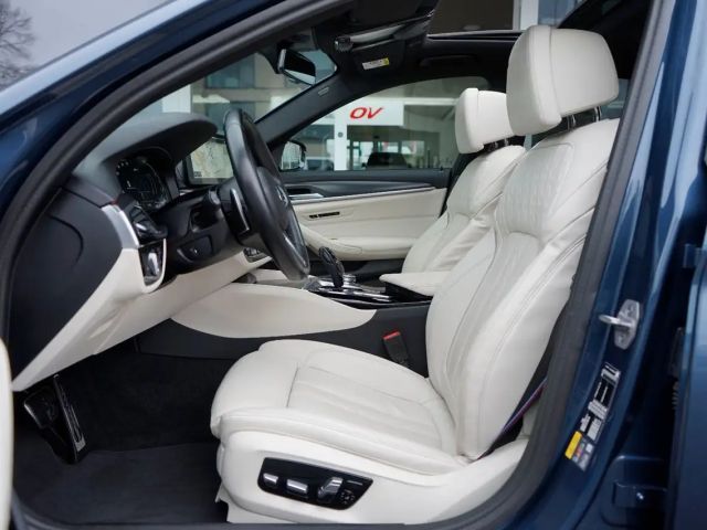 BMW 530 530e M-Sport Sedan