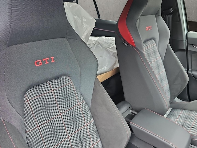 Volkswagen Golf DSG GTI