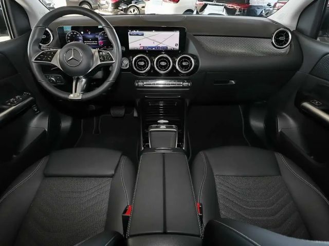 Mercedes-Benz B 200 Progressive