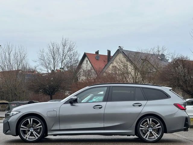 BMW 330 330e M-Sport Touring