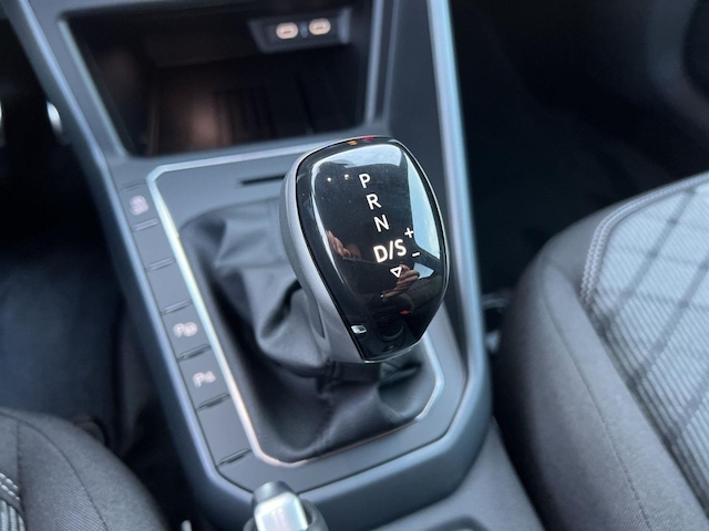 Volkswagen Polo 1.0 TSI DSG R-Line