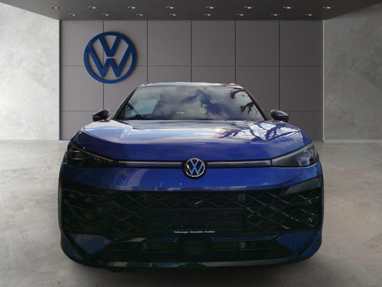 Volkswagen T-Roc 1.5 eTSI DSG IQ.Drive R-Line