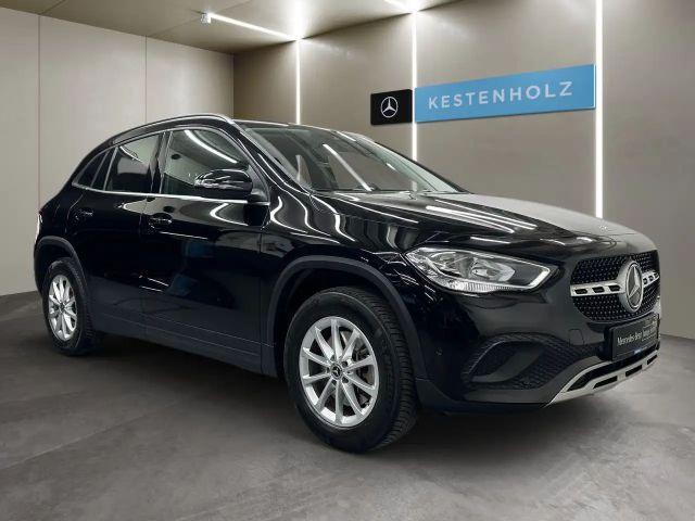 Mercedes-Benz GLA 250 GLA 250 e