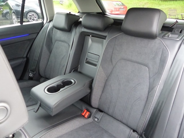 Volkswagen Golf 2.0 TDI DSG Variant