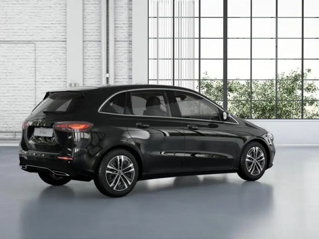 Mercedes-Benz B 200 Sedan