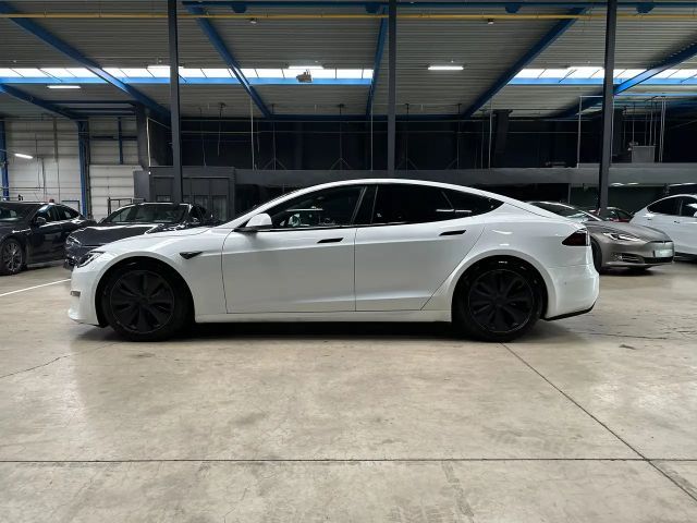 Tesla Model S Plaid