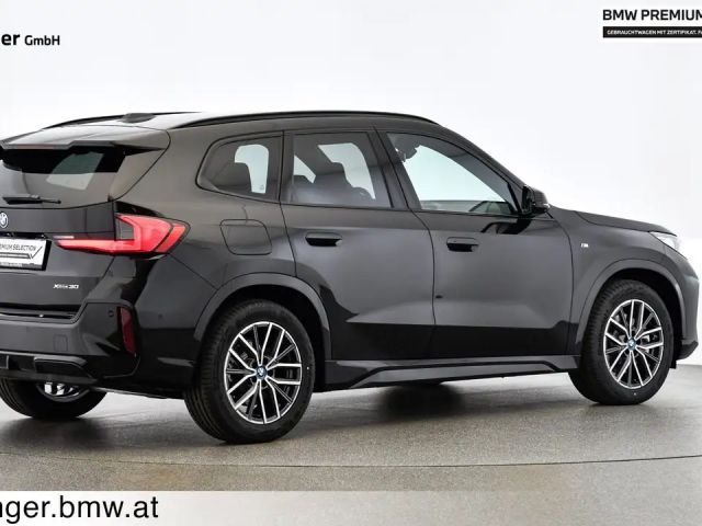 BMW iX1 xDrive30
