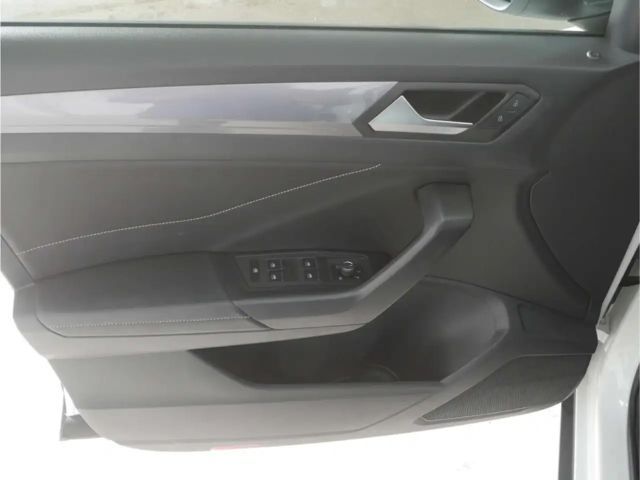 Volkswagen T-Roc 1.5 TSI DSG Style