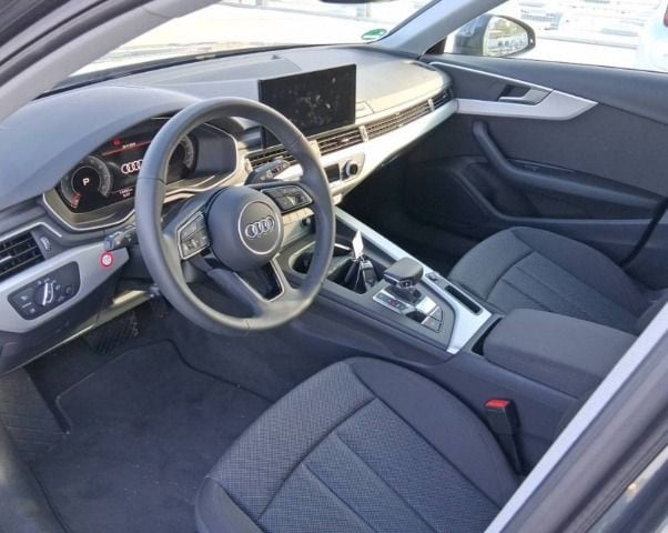 Audi A4 35 TFSI Avant S-Tronic