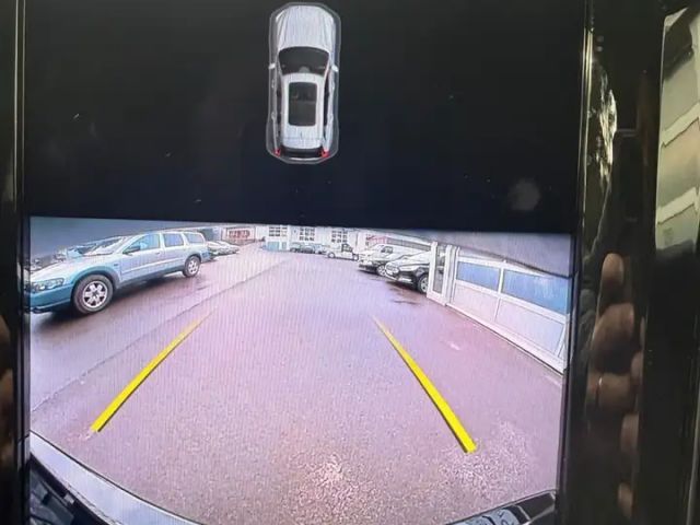 Volvo XC60 AWD Dark Plus