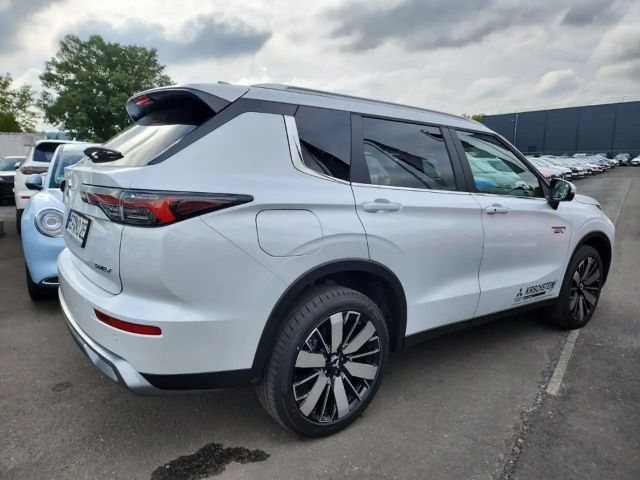 Mitsubishi Outlander 4WD