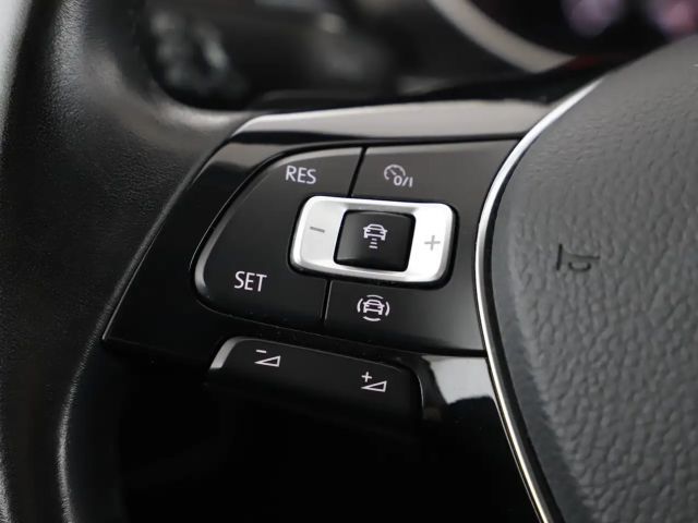 Volkswagen Touran ACT DSG