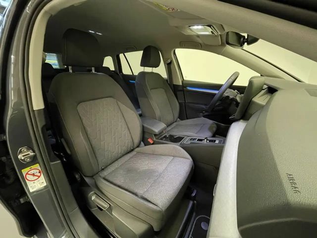 Volkswagen Golf 1.5 eTSI Life