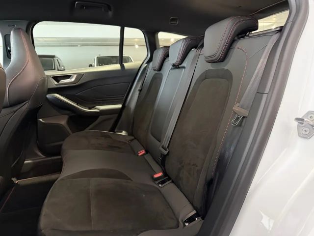 Ford Focus EcoBoost ST Line Wagon