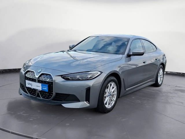 BMW i4 Coupé Gran Coupé Sedan eDrive40