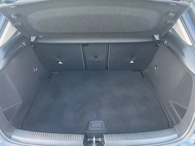 Mercedes-Benz A 180 A 180 7G-DCT Entry,KLIMA,NAVI,TEMPO,RFK,SH,LED,SH