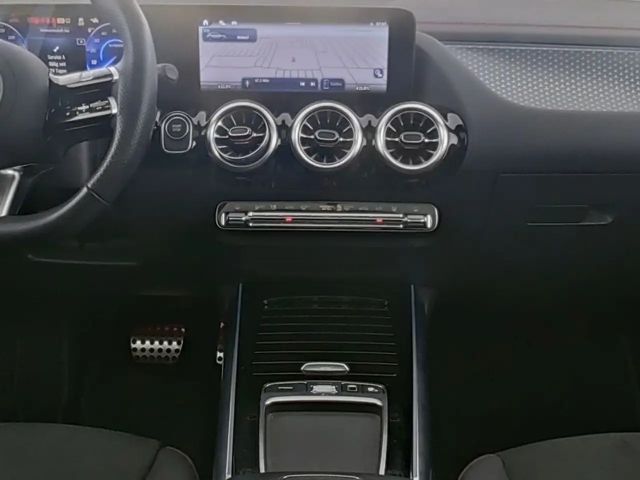 Mercedes-Benz EQA 350 4MATIC AMG Line