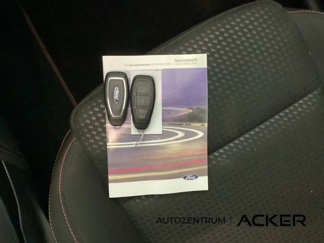 Ford Focus ST Line Wagon