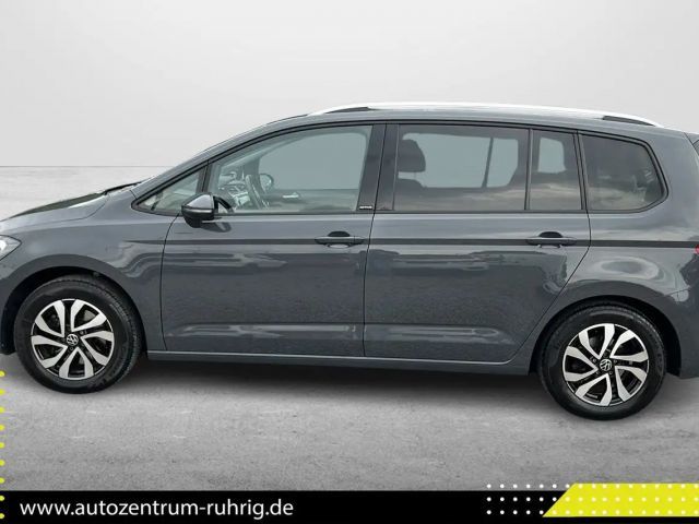Volkswagen Touran Active 7-Sitzer
