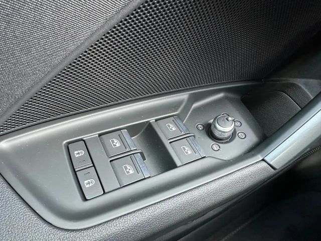 Audi A3 30 TFSI Sedan