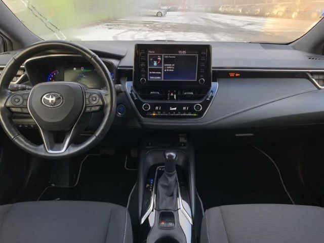 Toyota Corolla Hybride Team D