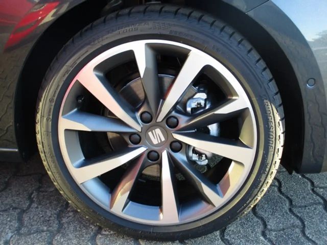 Seat Leon 1.5 eTSI FR-lijn