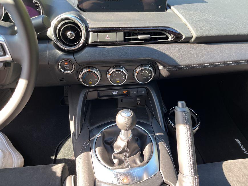 Mazda MX-5 Homura SkyActiv