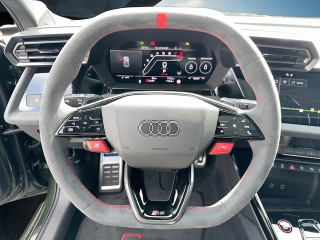 Audi RS3 Quattro S-Tronic Sedan