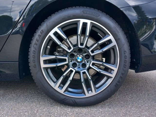 BMW 520 520d M-Sport Touring xDrive
