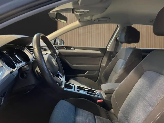 Volkswagen Passat GTE Variant