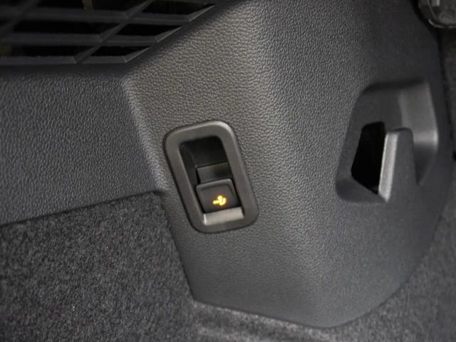 Volkswagen Golf 1.5 eTSI Golf VIII