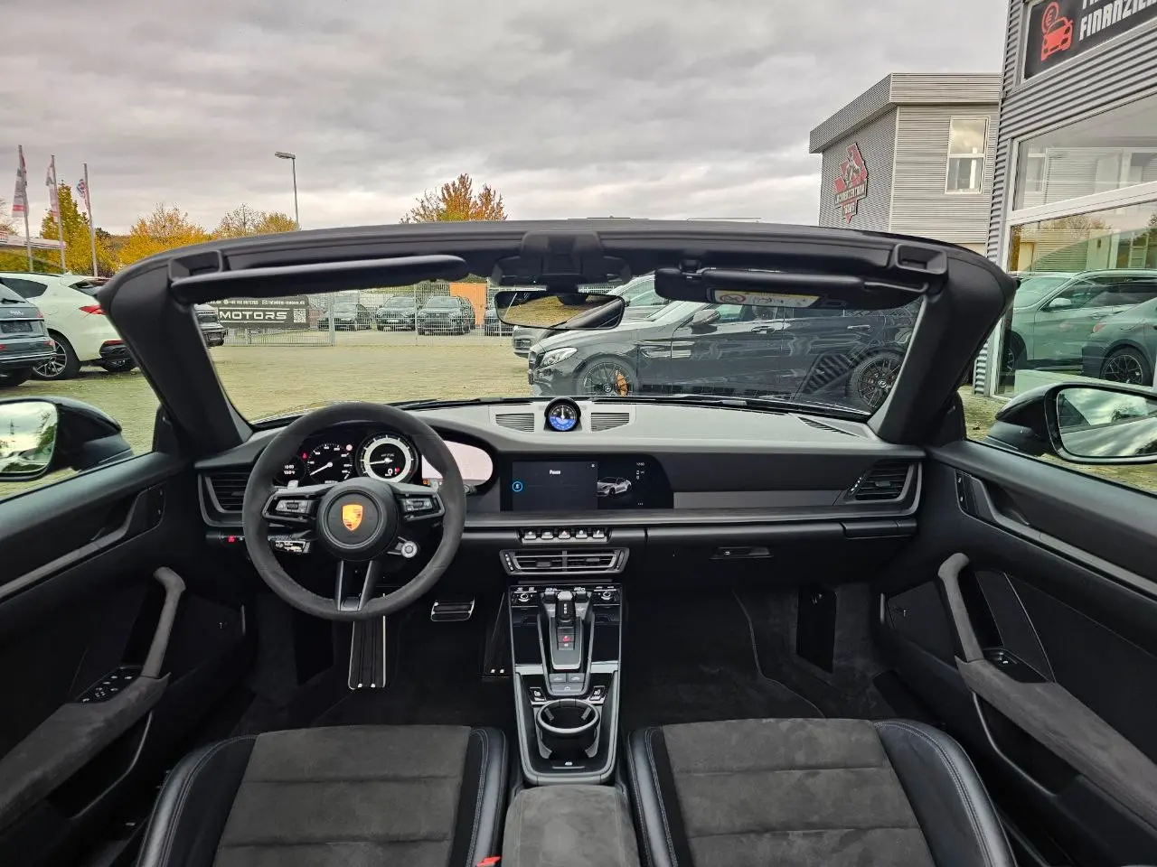 Porsche 911 Cabriolet Carrera GTS