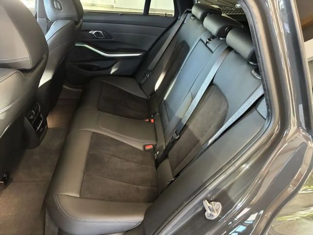 BMW 320 320d M-Sport Touring xDrive