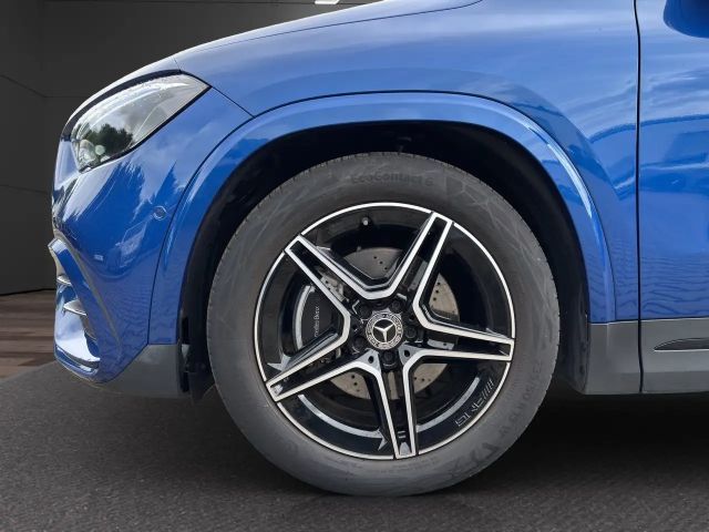 Mercedes-Benz GLA 200 AMG Line