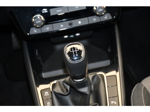 Skoda Fabia 1.0 TSI Drive iV