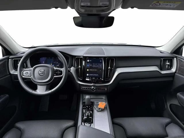 Volvo XC60 Dark Plus