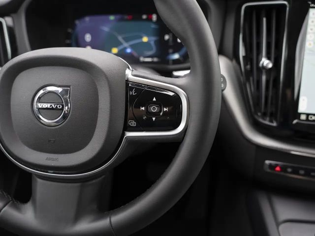 Volvo XC60 AWD Dark Plus