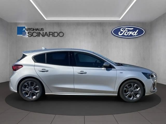 Ford Focus EcoBoost ST Line