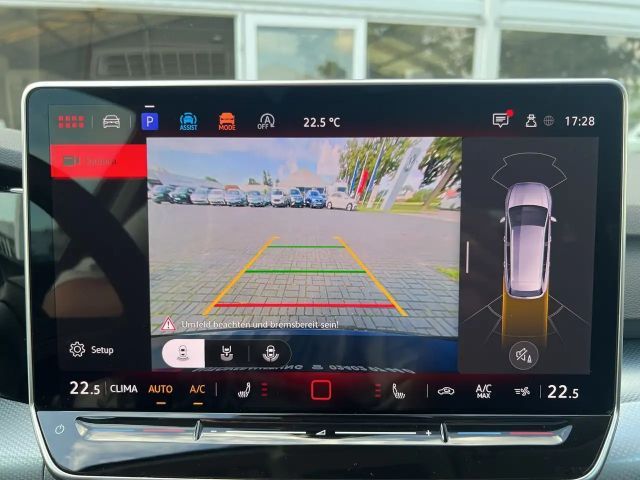 Volkswagen Golf 1.5 eTSI Variant