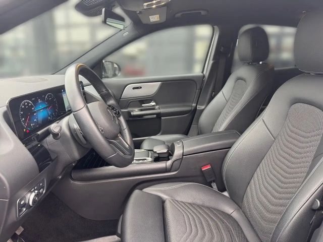 Mercedes-Benz GLA 200 4MATIC Style