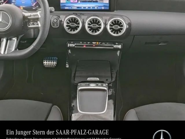 Mercedes-Benz CLA 200 AMG Line Coupé