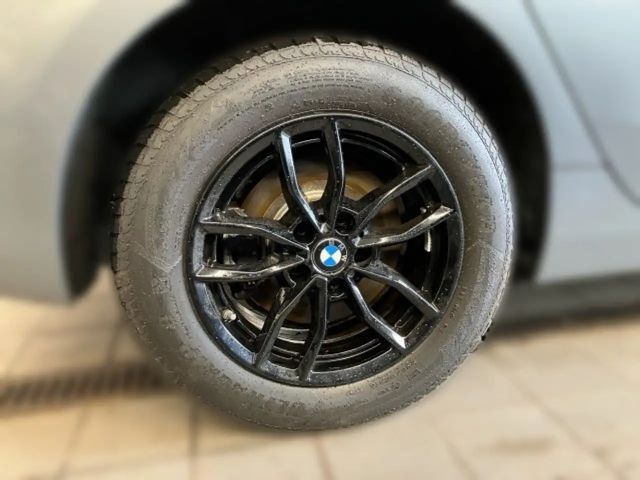 BMW 218 218d Active Tourer Sedan