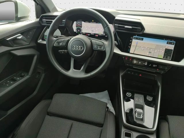 Audi A3 45 TFSI Hybride S-Line Sedan