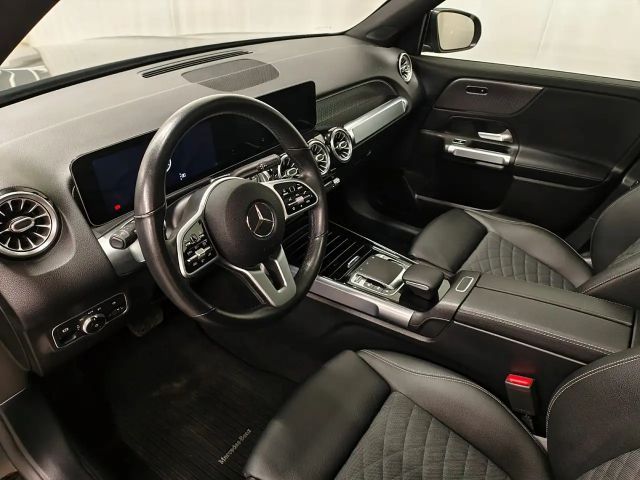 Mercedes-Benz GLB 200 4MATIC GLB 200 d