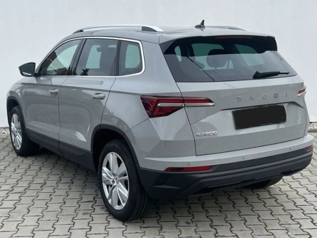 Skoda Karoq LED ACC SHZ RFK beh.FS&LR Vor.AHZV KLIMA ALU