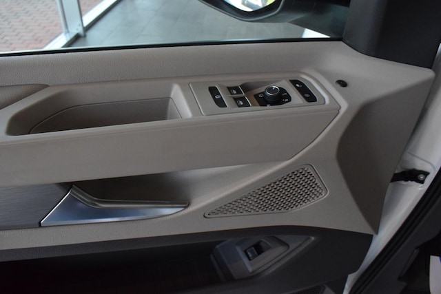 Volkswagen Multivan DSG Life T7