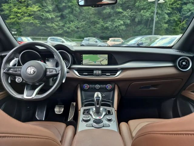 Alfa Romeo Stelvio Q4 Veloce