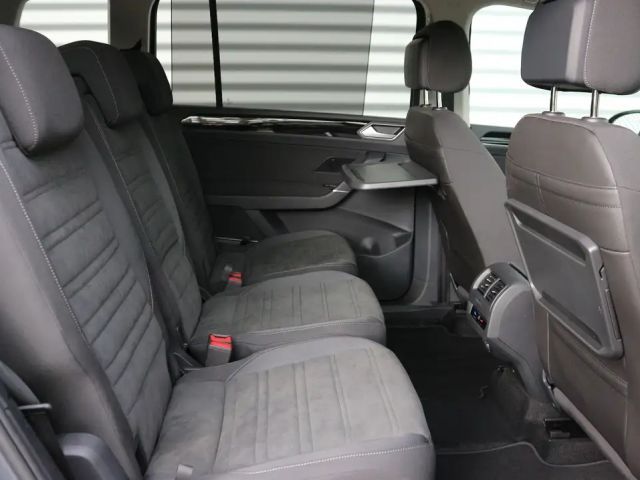 Volkswagen Touran 7-zitter Highline IQ.Drive