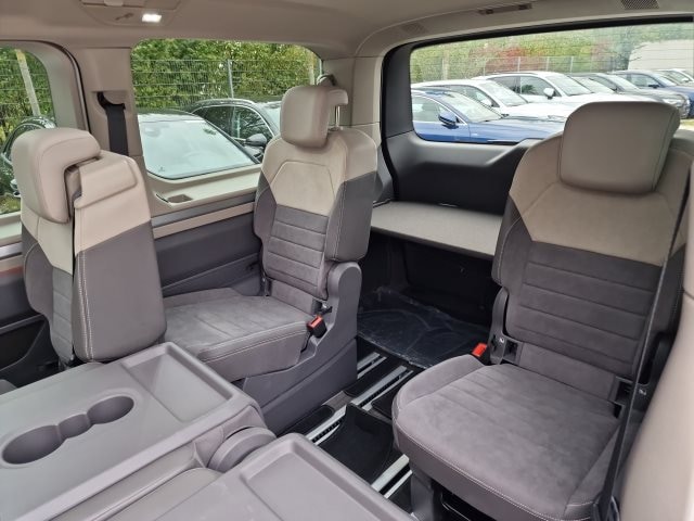 Volkswagen Multivan 2.0 TSI IQ.Drive Lang T7