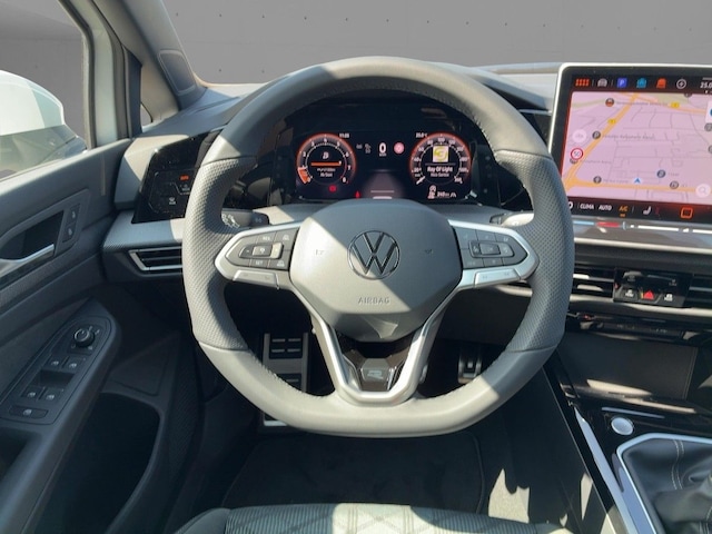 Volkswagen Golf 1.5 TSI R-Line